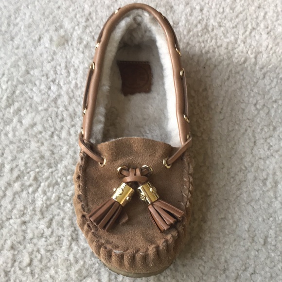 Tory Burch Dee Dee Suede & Shearling Moccasin Slippers - Picture 8 of 15